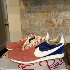 SOLD Nike Pre Montreal Racer Vintage Pink & Blue 8.5